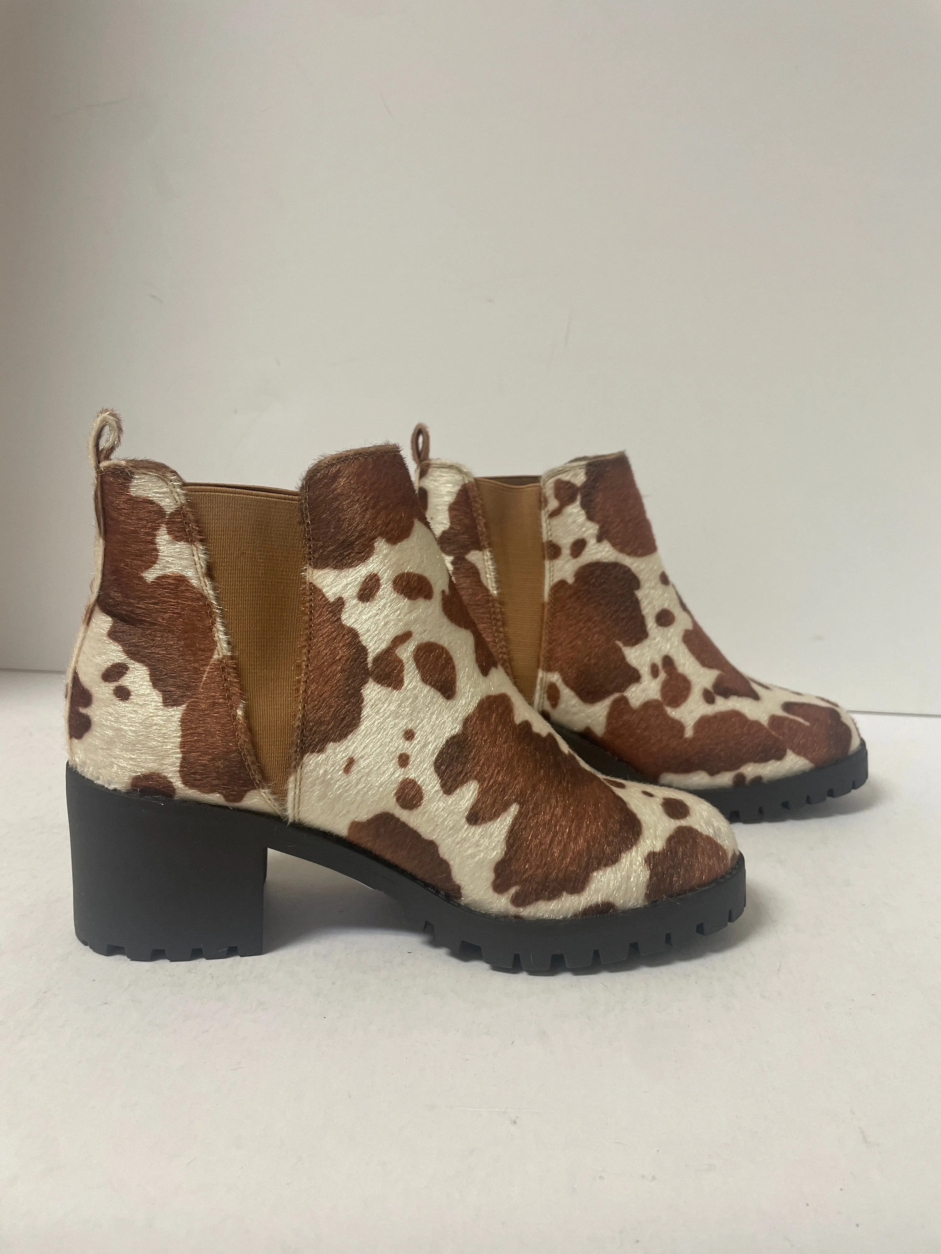 Animal Print Boots Ankle Heels Clothes Mentor, Size 7.5