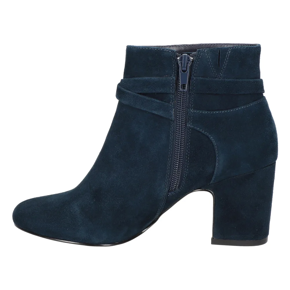 Arlette Round Toe Zippered Booties