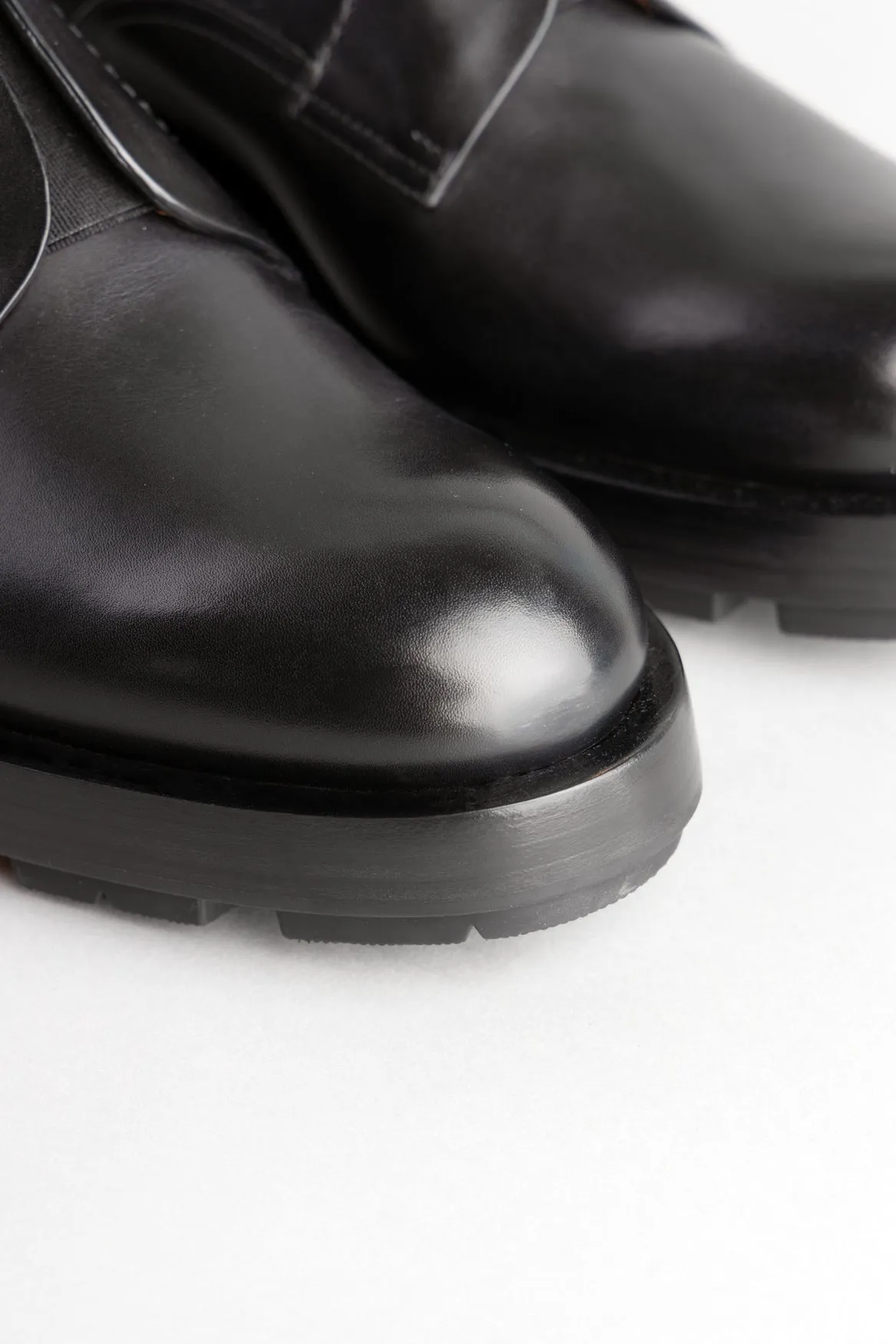 Black Hand-Buffed Leather Udine Derby Shoes