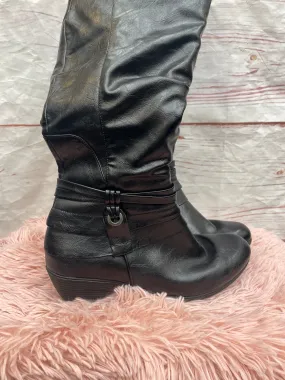 Knee-High Flat Boots from Clothes Mentor - Size 11