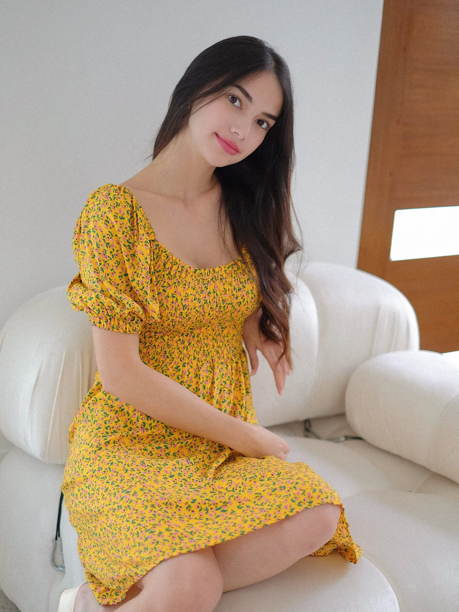 Sabrina knee length dress - Amber